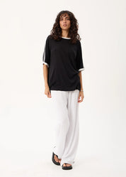 Smokeshow Oversized Raglan Tee - Black | Afends