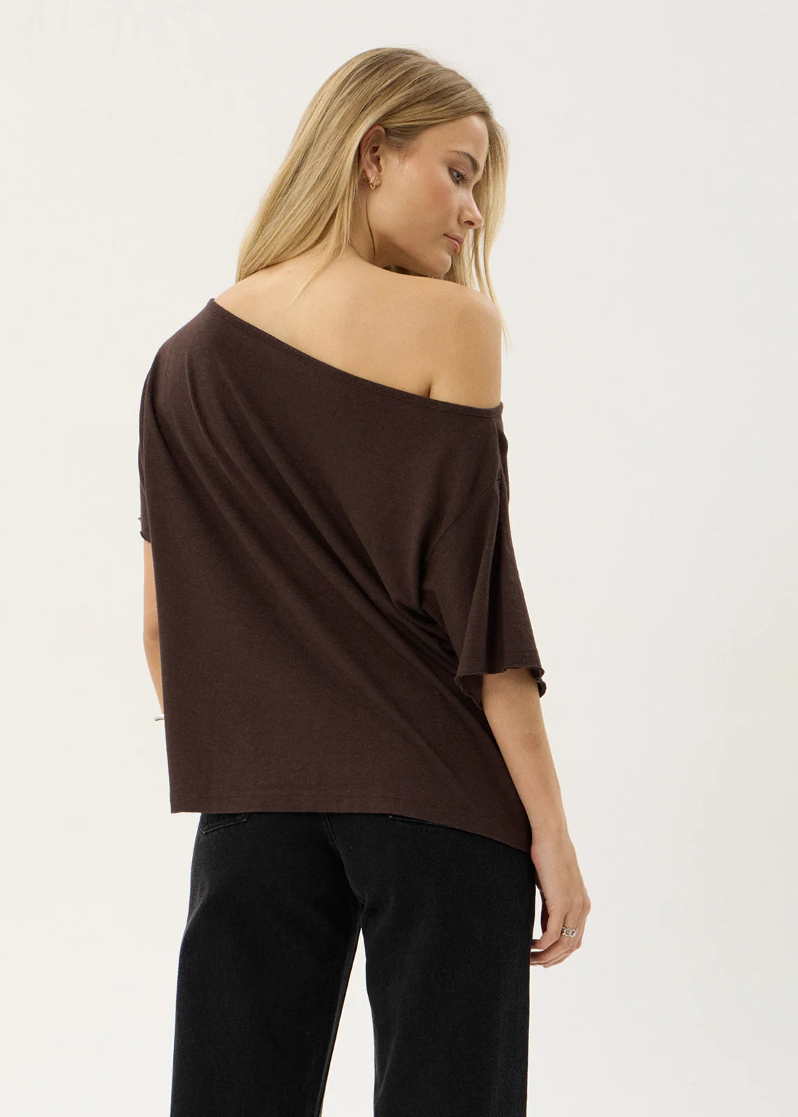 Sabina Off Shoulder Tee