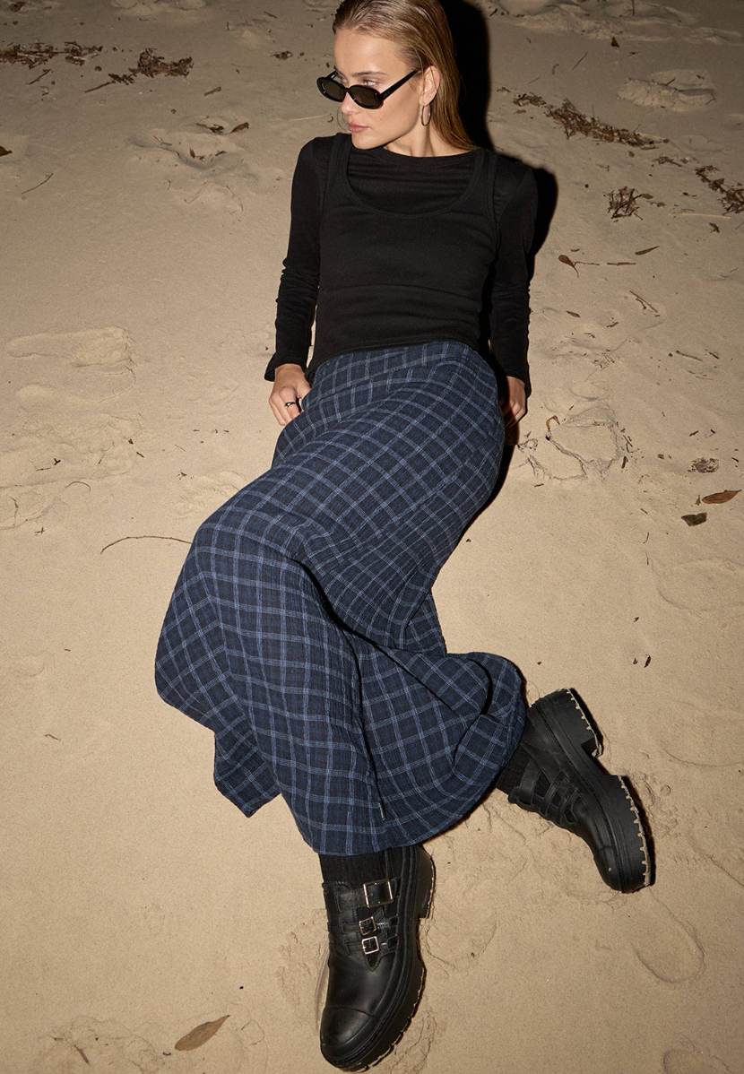 Lita Seersucker Maxi Skirt - Midnight | Afends