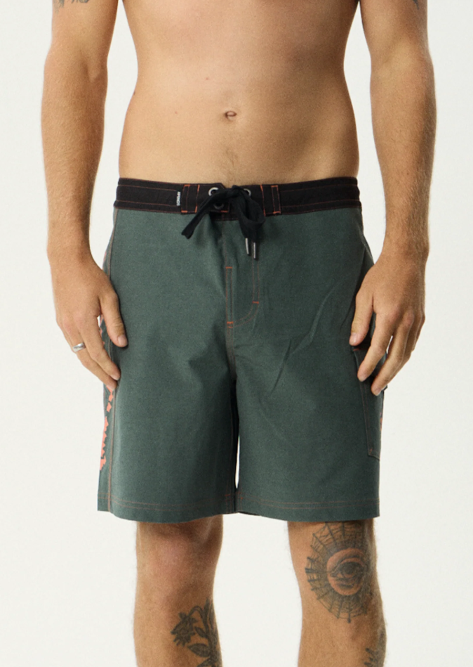 Petal Surf Related V2 Boardshort 18" - Pine | Afends