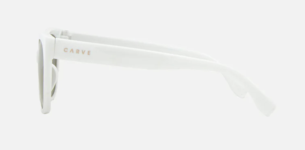 Uma - Gloss White Grey lens | Carve