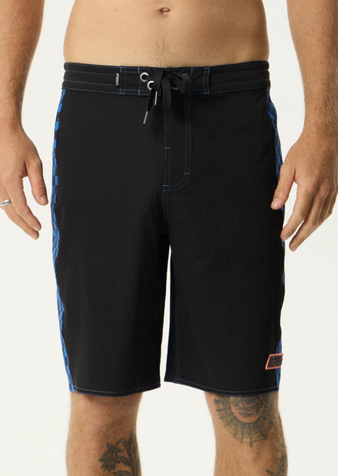 In'It 1000 - Surf Related V2 Boardshort 20" - Black